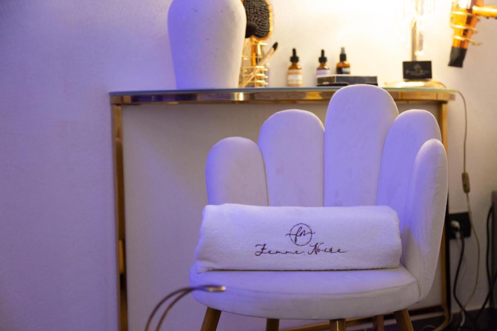 Femme Noir Luxury Spa Experience San Nicola La Strada Bagian luar foto