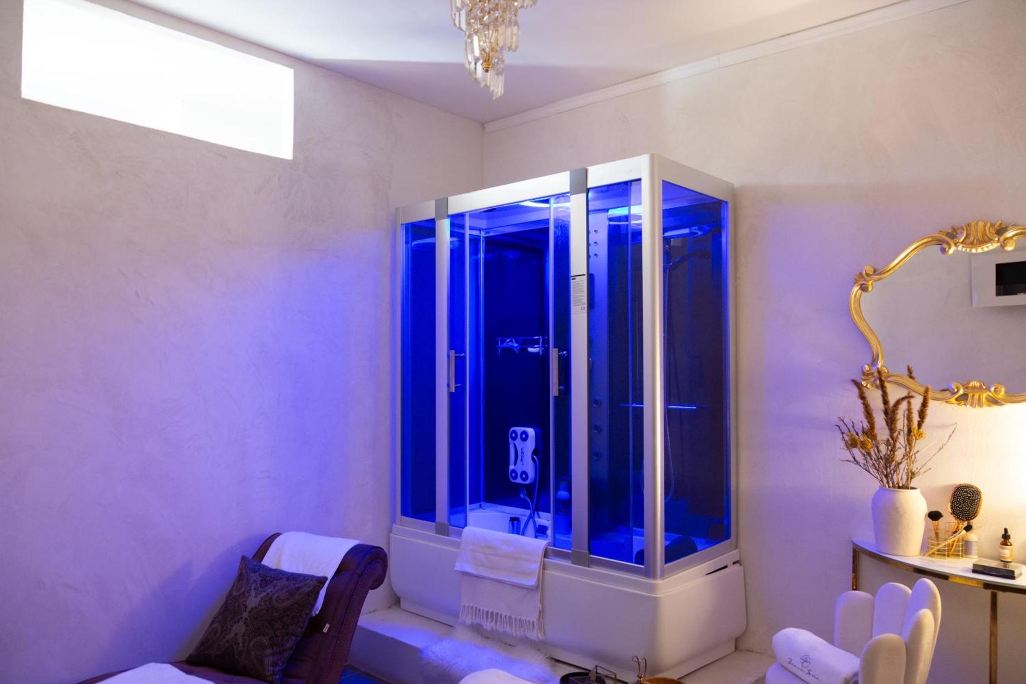 Femme Noir Luxury Spa Experience San Nicola La Strada Bagian luar foto